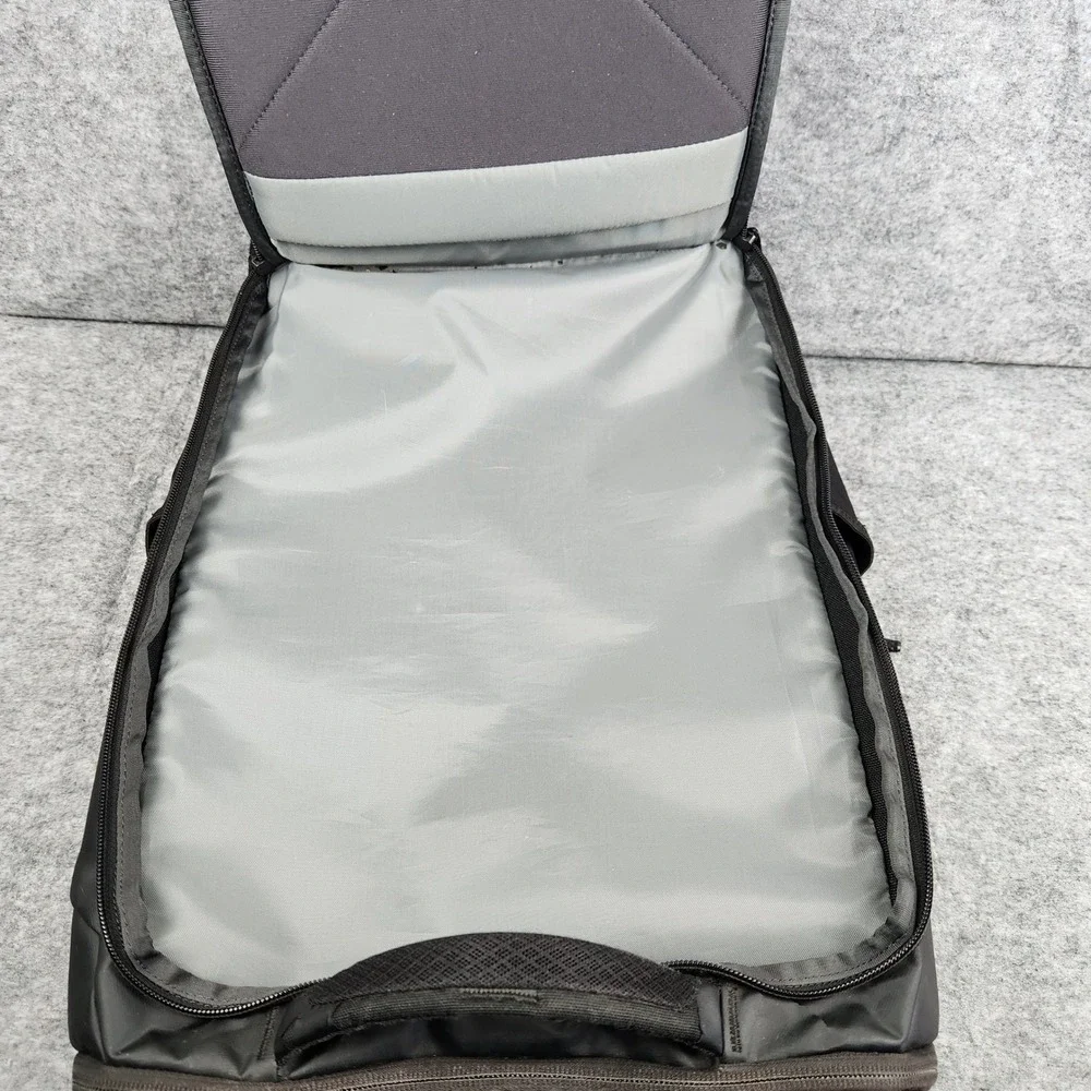 North Face Kaban Transit Backpack Black 25L Laptop Travel Bag Padded FlexVent